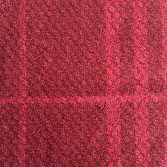 NWT Burberry 72% Lambswool 24% Angora 4% Metallic Fibers Claret Check Scarf - Picture 4 of 7